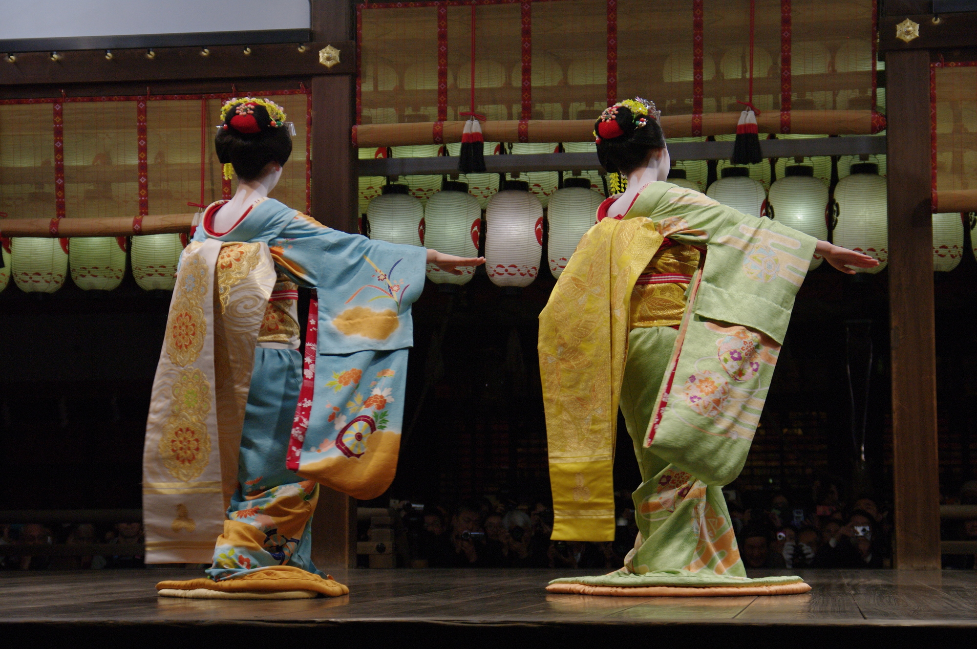 楽しみながら学ぶ～日本舞踊の自宅での練習方法